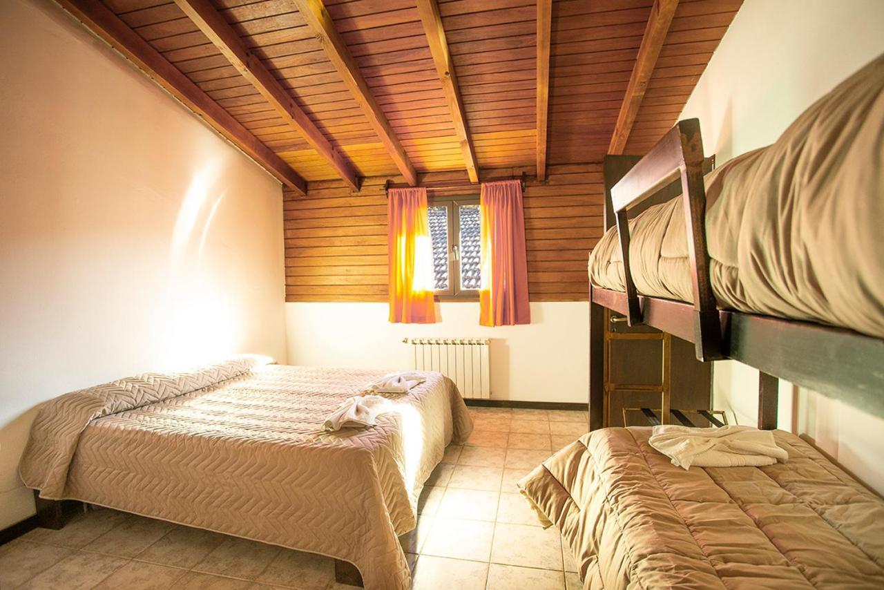 Cucu Haus Hostel La Cumbrecita Bagian luar foto