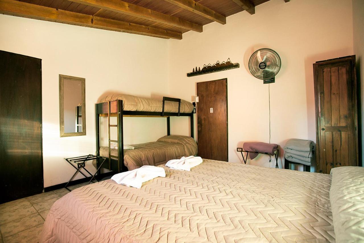 Cucu Haus Hostel La Cumbrecita Bagian luar foto